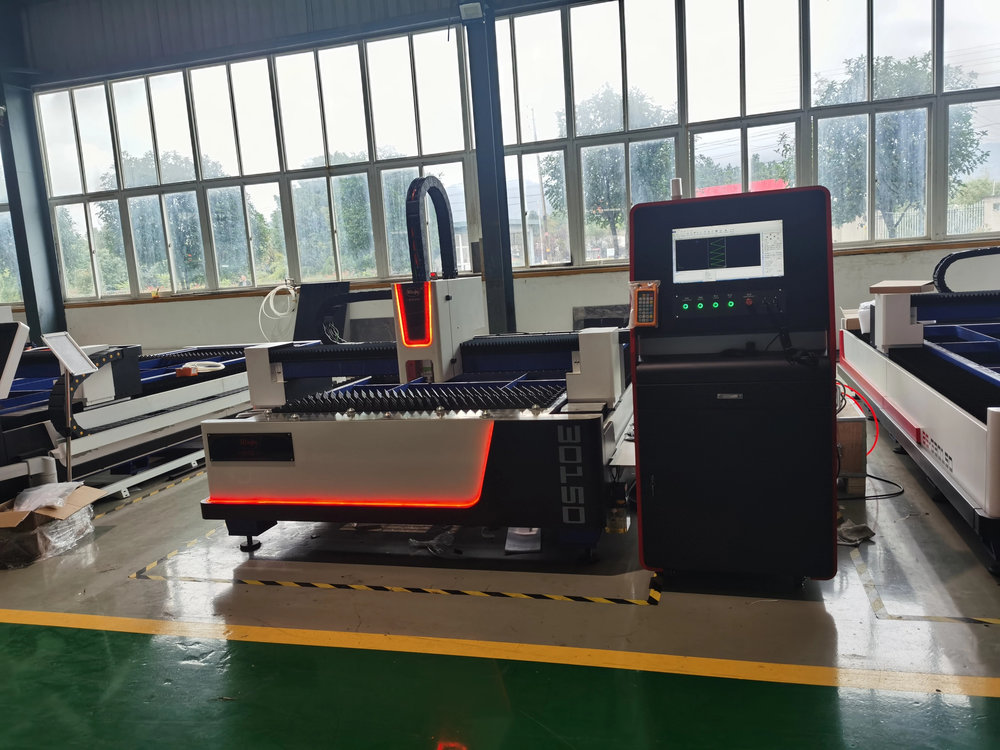 3015 3000W Fiber Laser Cutting - огляд і ціна Industrial Laser Cutting Machine Price