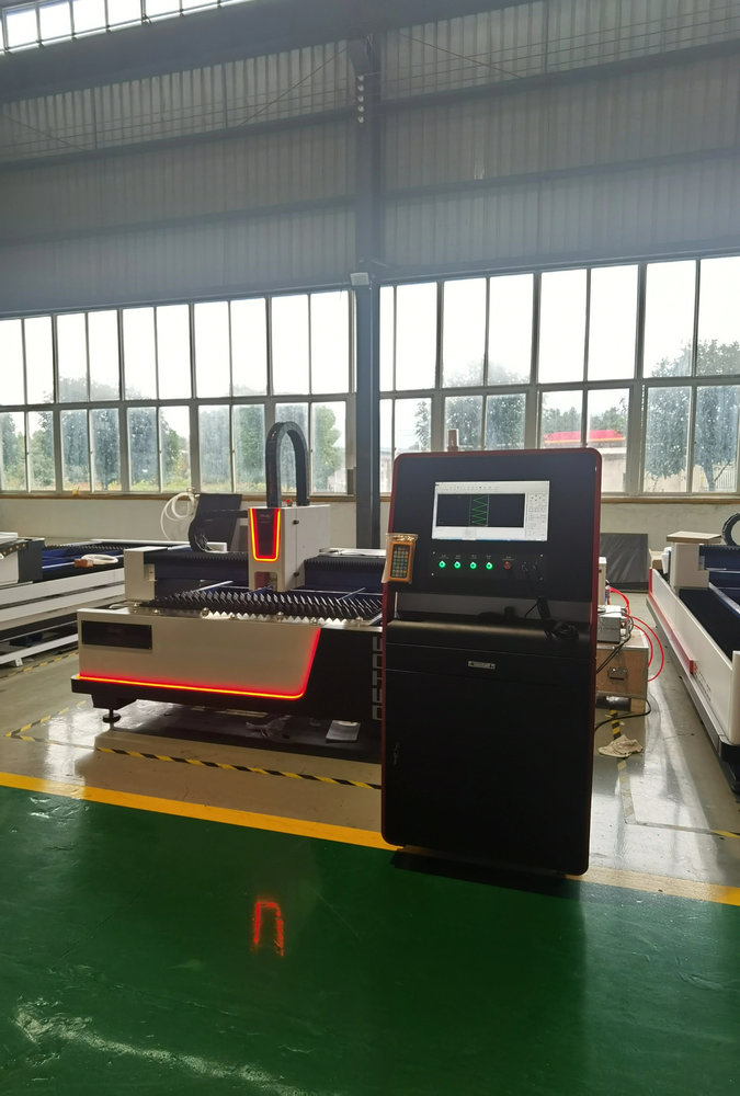 3015 3000W Fiber Laser Cutting - огляд і ціна Industrial Laser Cutting Machine Price