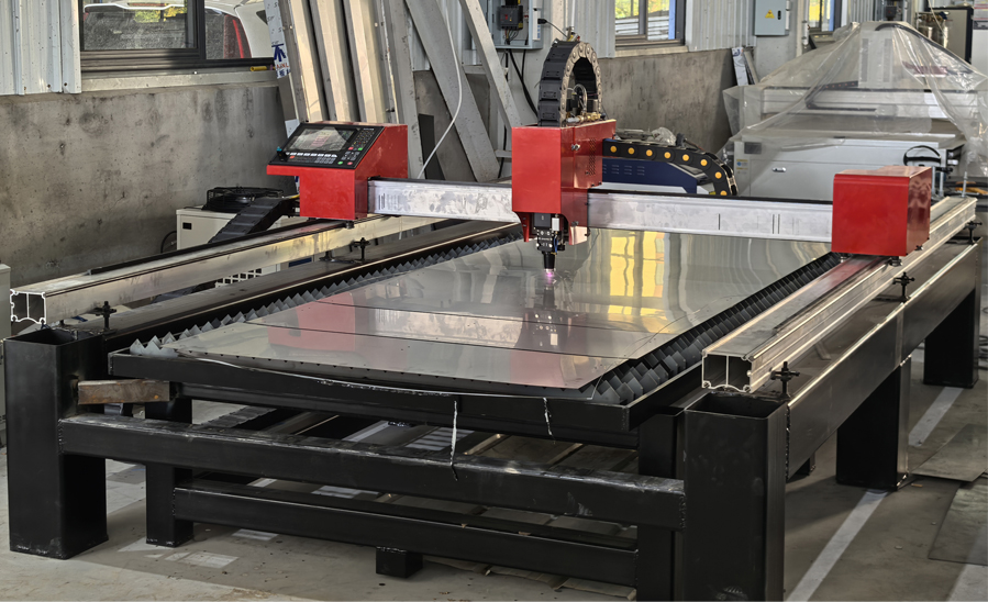 Industrial Grade 3015 Water-Co - огляд і ціна Industrial Laser Cutting Machine Price
