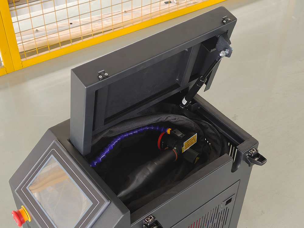 Pulsed Laser Cleaning Machine  - огляд і ціна Industrial Laser Paint Remover
